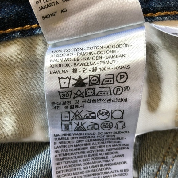 Levi’s Studded Cutoff Denim Shorts Size 31 - Picture 11 of 12